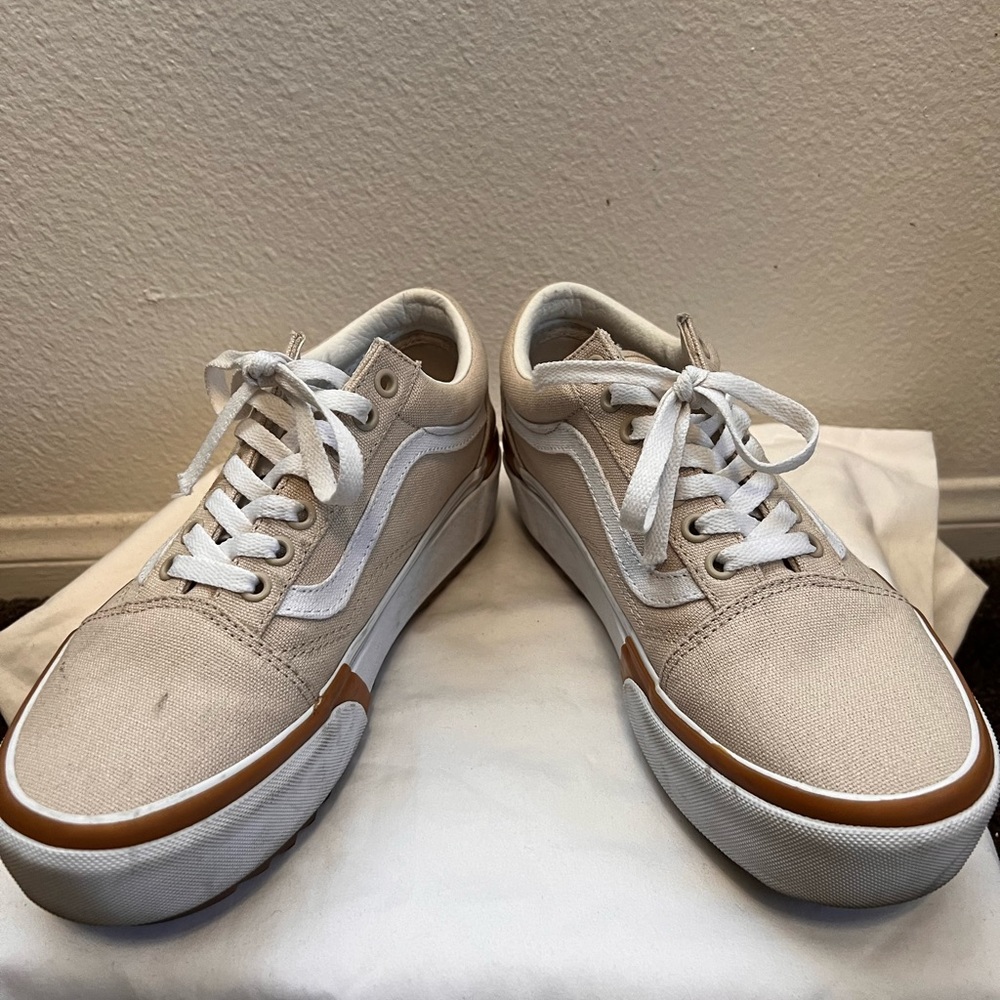 Vans low top size 8.5 in women. They have been worn. Please see picture.